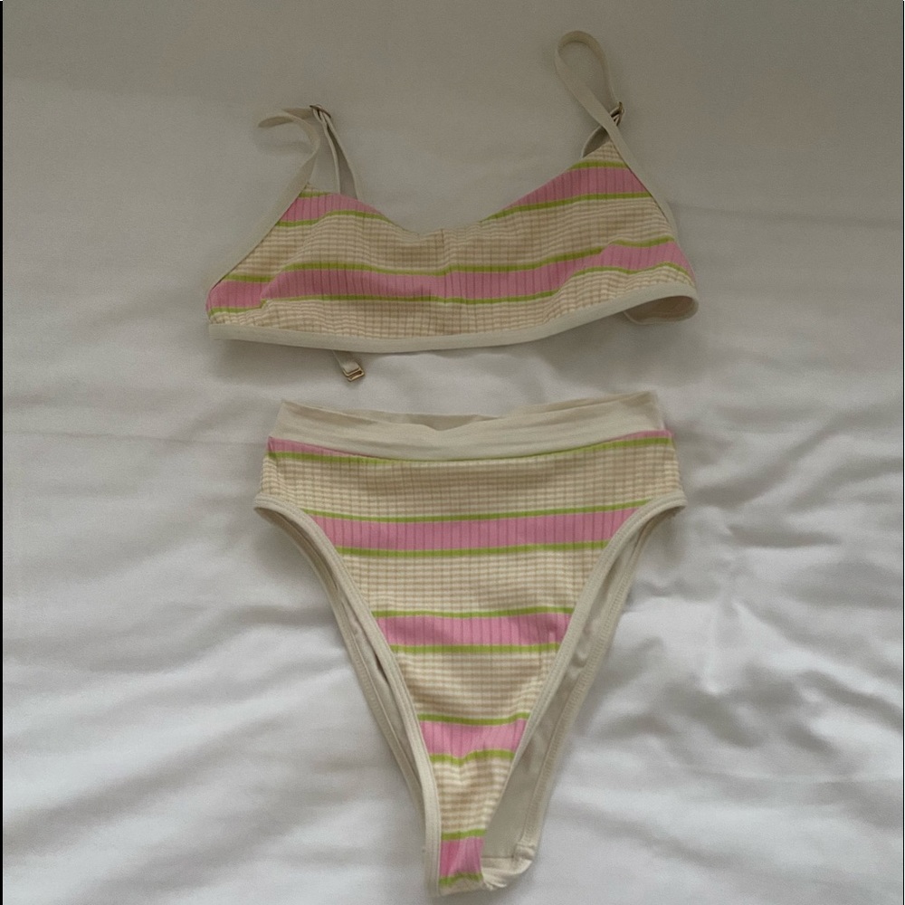 Size small